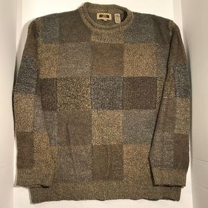 VTG 90’s Joseph Abboud Wool crewneck sweater.